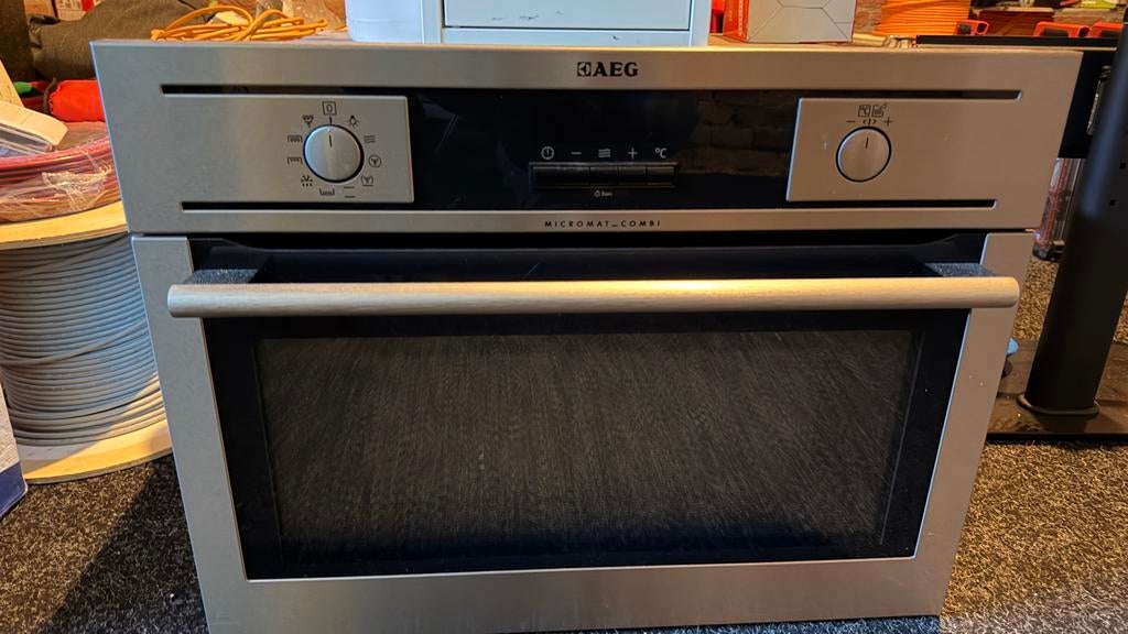 AEG Combi Oven - Goed werkend, Gebruikt, Hete lucht, 60 cm of meer, Oven met grill
