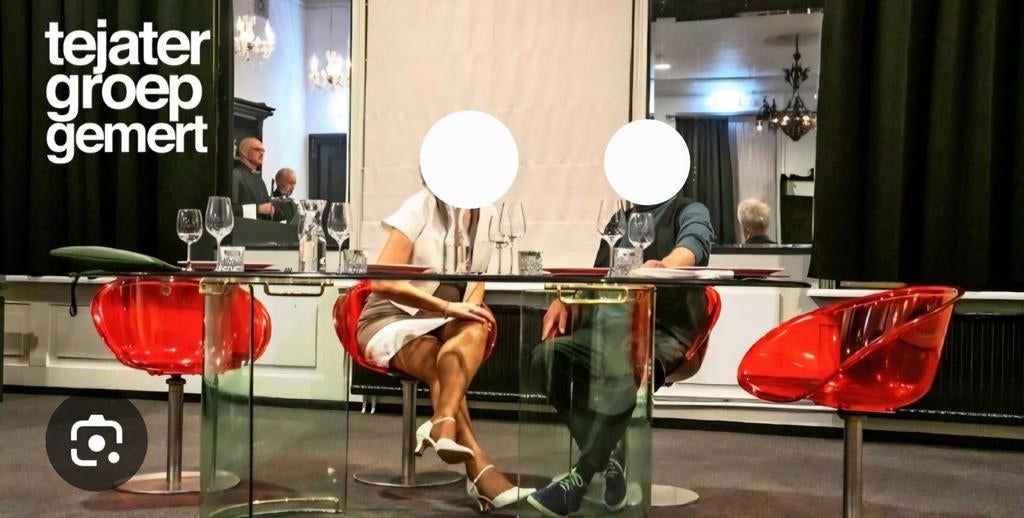 Glazen eettafel met 4 draaistoelen, Ophalen of Verzenden