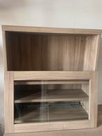 GRATIS: IKEA ophang vitrine kastje geijs/bruin, Ophalen, Gebruikt, 50 tot 100 cm, Minder dan 100 cm