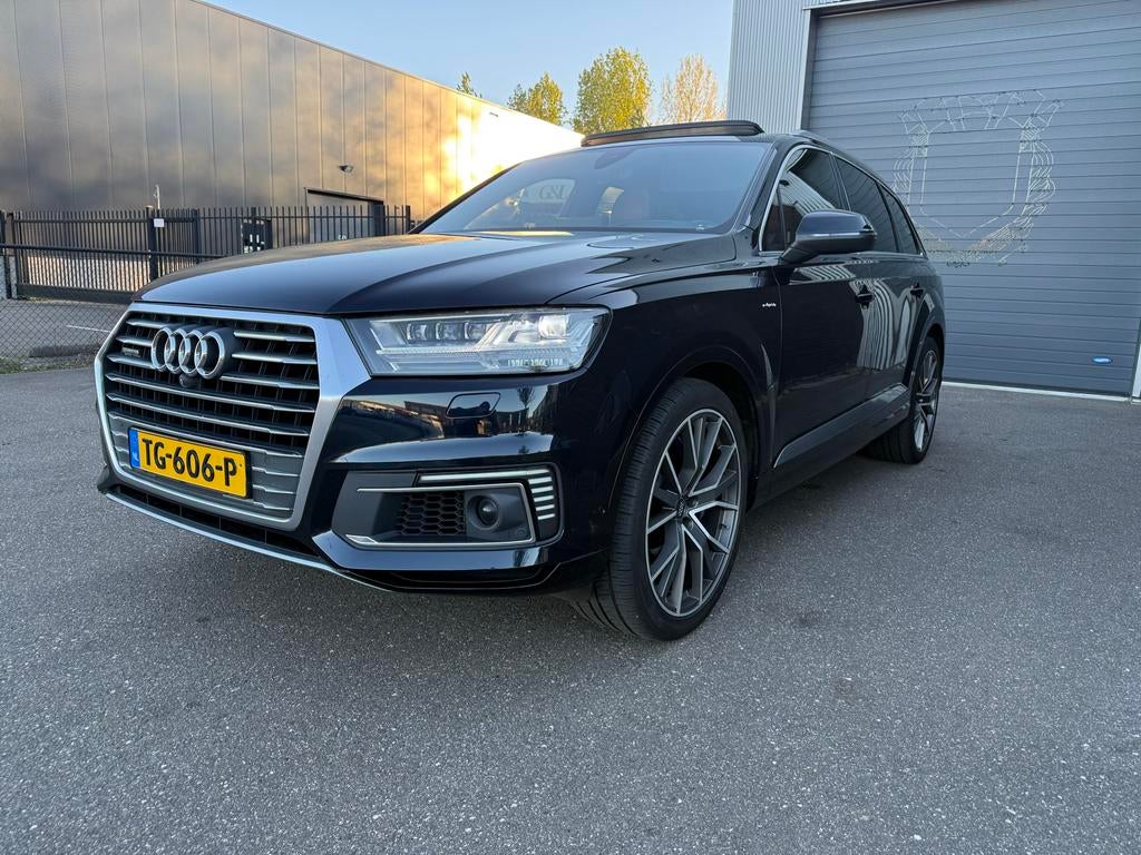 Audi Q7 3.0 TDI 374pk E-tron Quattro Tiptronic 2015 Blauw, Auto's, Audi, Automaat, Euro 6, 258 pk, Blauw