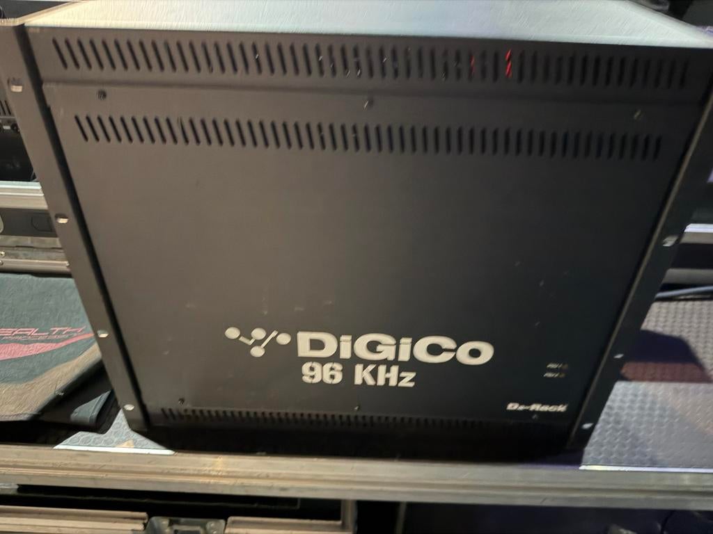 DiGiCo SD9 Digitale Mengtafel met D-Rack, Muziek en Instrumenten, Ophalen, Digico, Microfooningang, 20 kanalen of meer