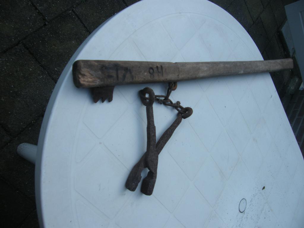 antieke draadspanner, Ophalen