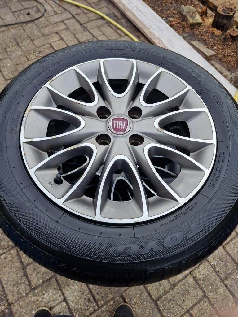 2 setjes 4x100 velgen, 15 en 17 inch, Auto-onderdelen, Banden en Velgen, Ophalen, 15 inch, Velg(en), 195 mm