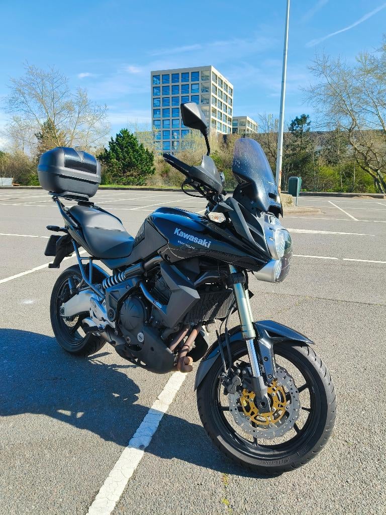 Zwarte Kawasaki Versys 650 ABS (KLE650), Motoren, Motoren | Kawasaki, Particulier, Toermotor, meer dan 35 kW, 2 cilinders, Motorrijbewijs A