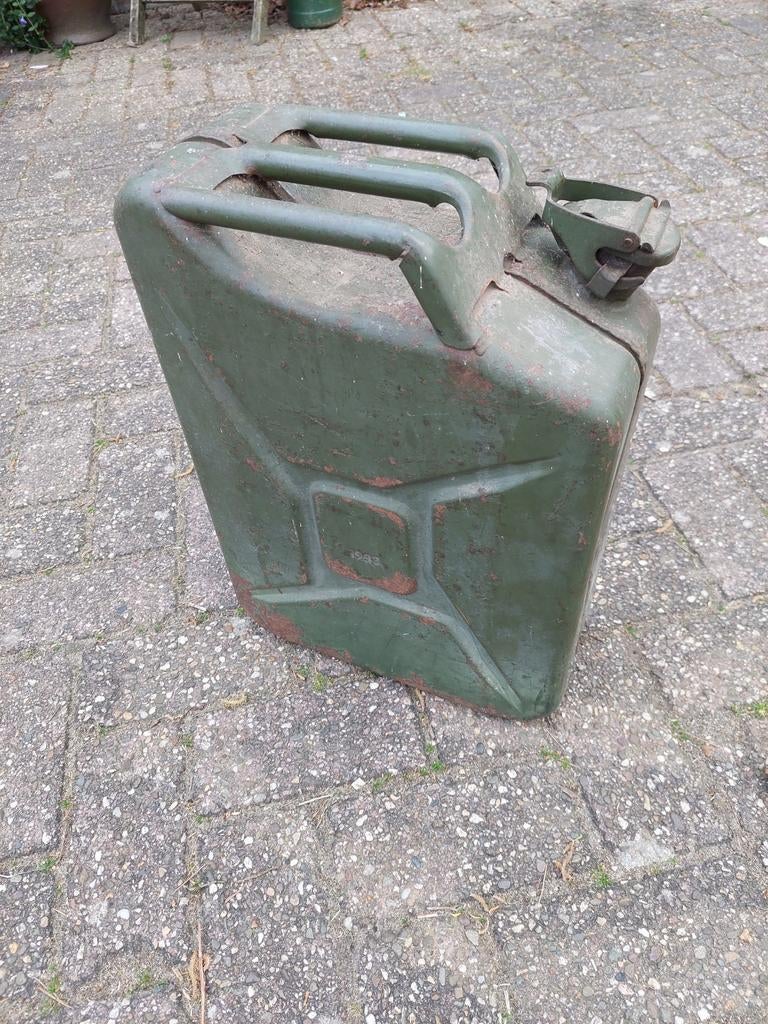 Gebruikte metalen jerrycan 20 liter, Ophalen, Gebruikt