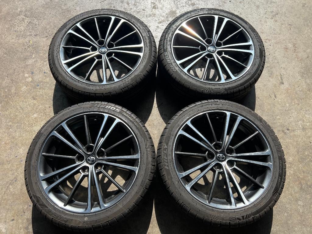 17 inch Toyota Prius, Avensis, GT86, Subaru Velgen + Banden, Auto-onderdelen, Banden en Velgen, Ophalen, Banden en Velgen, 17 inch