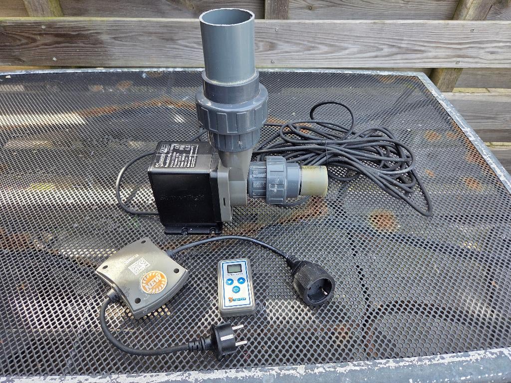 SuperFish Pond Eco Plus RC vario 15.000 liter pomp, Ophalen, Gebruikt, Vijverpomp