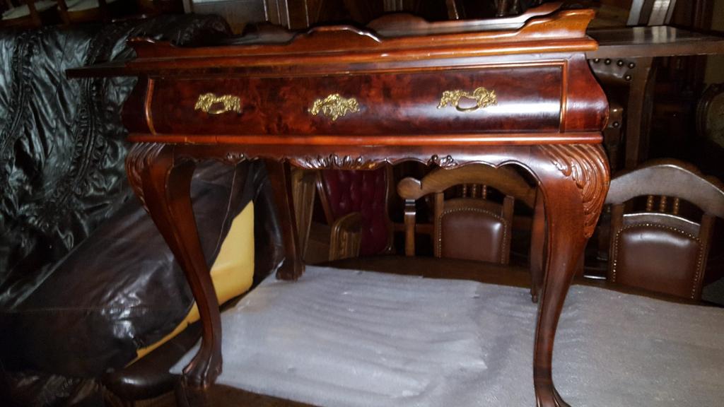 Barok theetafel, Ophalen