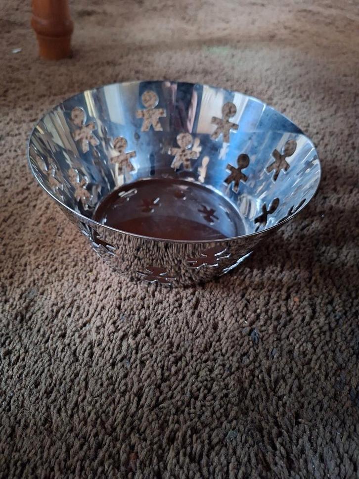 Alessi schaal met poppetjes design, Huis en Inrichting, Woonaccessoires | Schalen en Manden, Zo goed als nieuw, Schaal, Rond, Overige materialen