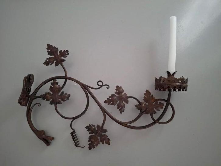Smeeddijzeren Antieke Wandkandelaar-Druivenrank-Frankrijk, Antiek en Kunst, Antiek | Kandelaars, Ophalen of Verzenden
