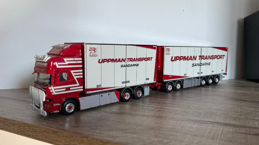 WSI Uppman Transport AB Scania Streamline, Hobby en Vrije tijd, Modelauto's | 1:50, Ophalen of Verzenden, Zo goed als nieuw, Bus of Vrachtwagen
