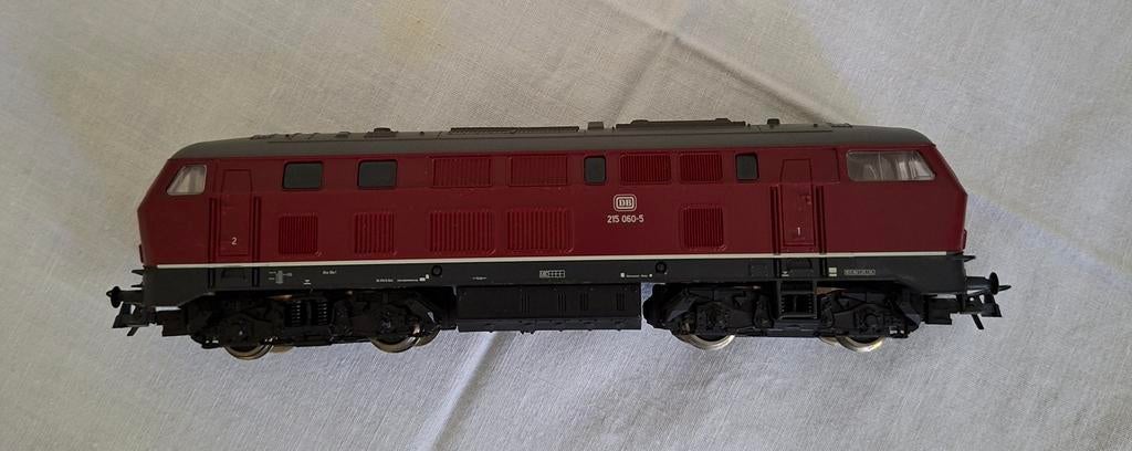 Roco 43449 Diesellocomotief BR 215 DB, Gebruikt, Ophalen of Verzenden, Roco, Analoog