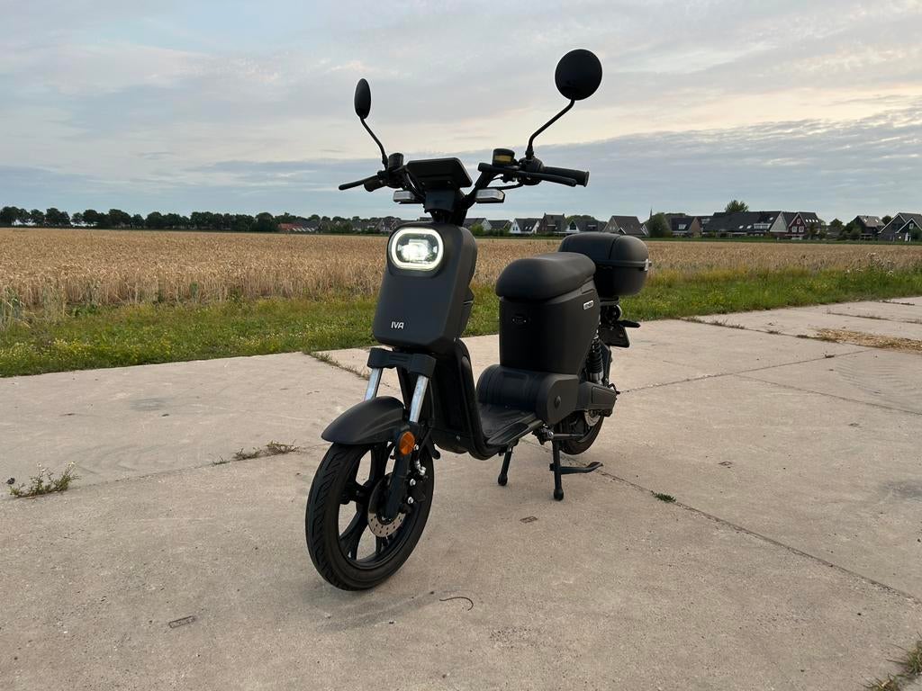 Iva ego s2, Ophalen, Zo goed als nieuw, Elektrisch