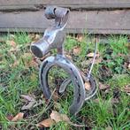 Zittend Hondje van Oude hoefijzers en gereedschap, Tuin en Terras, Ophalen of Verzenden, Zo goed als nieuw, Metaal, Overige typen