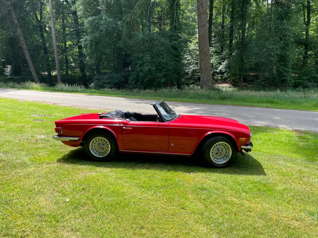 Triumph TR6 overdrive, Auto's, Zwart, Cabriolet, 2498 cc, Leder