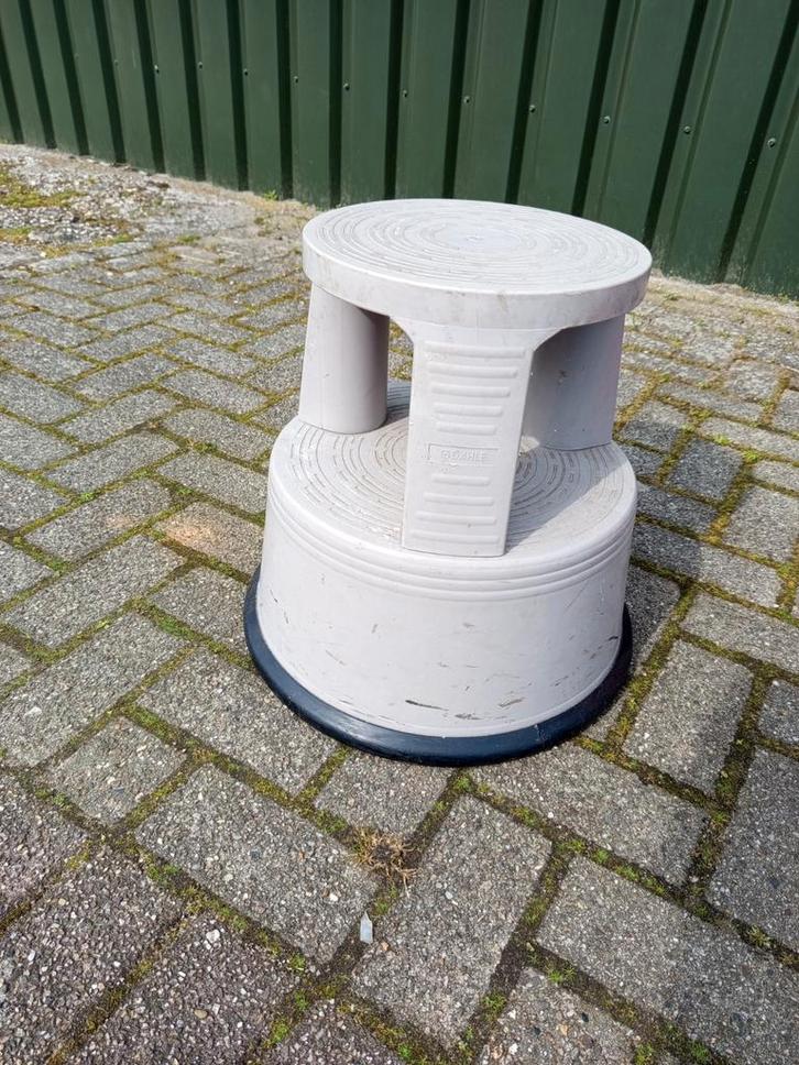Kunststof opstapje, Doe-het-zelf en Verbouw, Ladders en Trappen, Ophalen of Verzenden