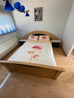 Slaapkamerset bed matras kledingkast en lamp, Ophalen, Zo goed als nieuw, Tweepersoons