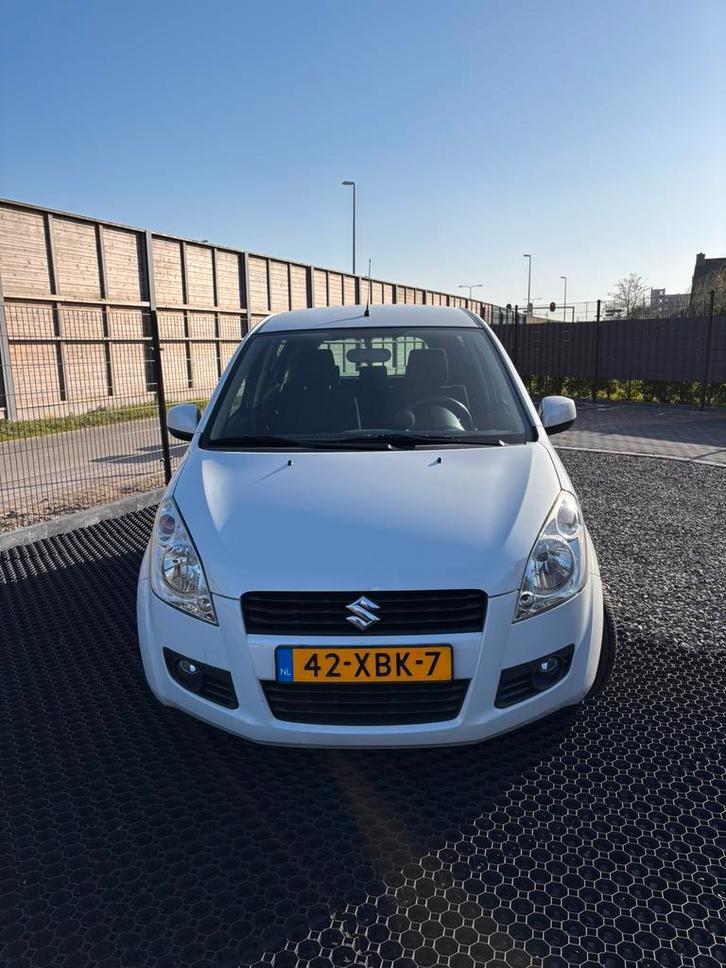 Suzuki Splash 1.0 2012 Wit, Auto's, Suzuki, Particulier, Splash, Benzine, A, Hatchback, Handgeschakeld, Origineel Nederlands, Wit