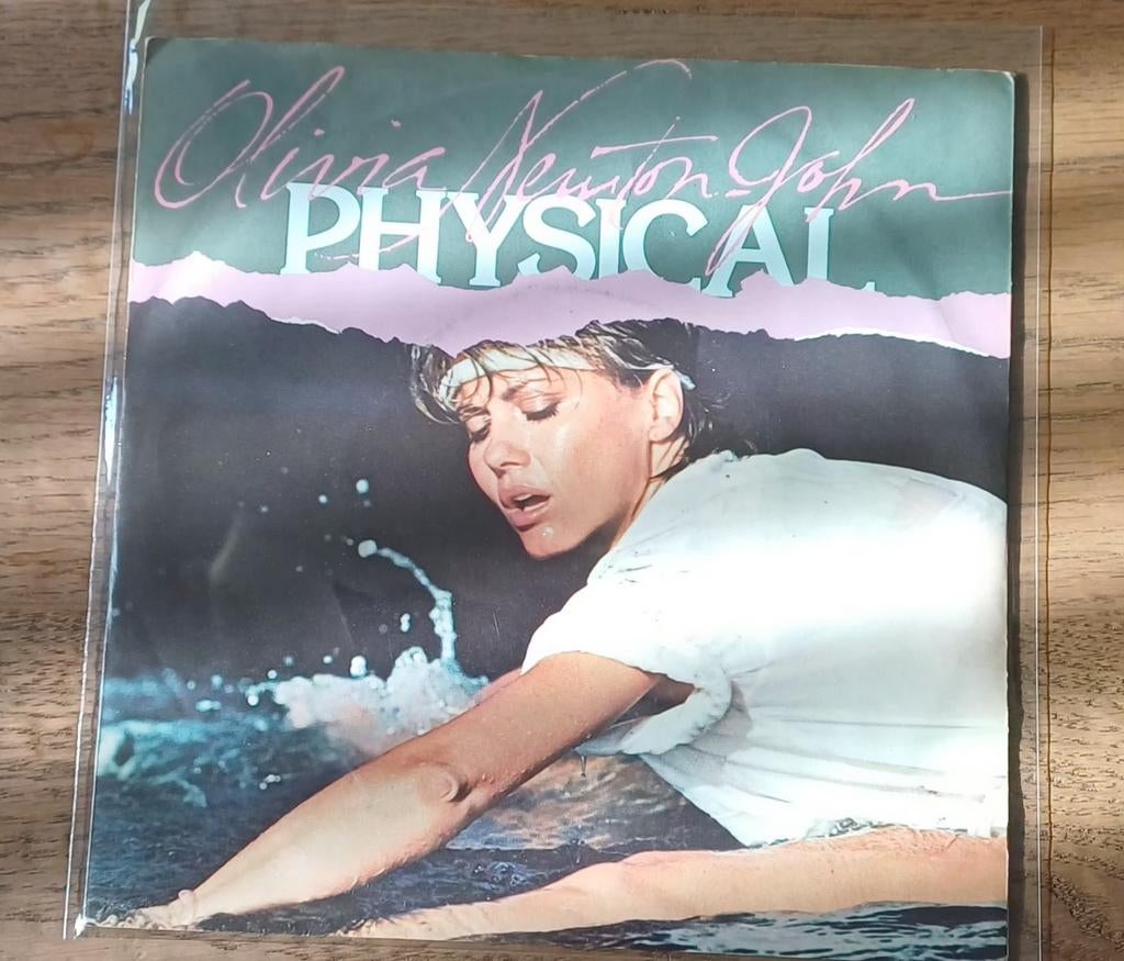 Olivia Newton-John - Physical 7 inch single met hoes, Cd's en Dvd's, Vinyl Singles, Ophalen of Verzenden