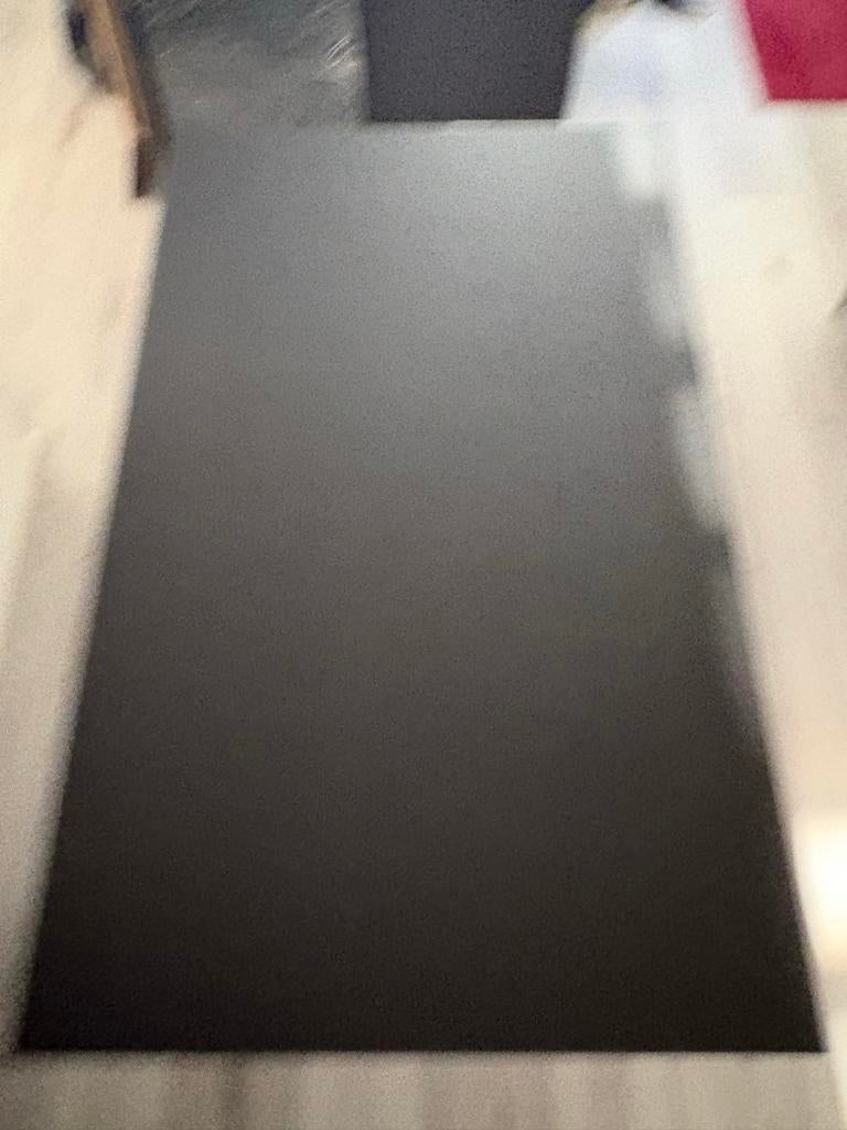 Zwarte eettafel 110x67cm - Goede conditie, Huis en Inrichting, Tafels | Eettafels, Ophalen, Gebruikt, 100 tot 150 cm, 50 tot 100 cm