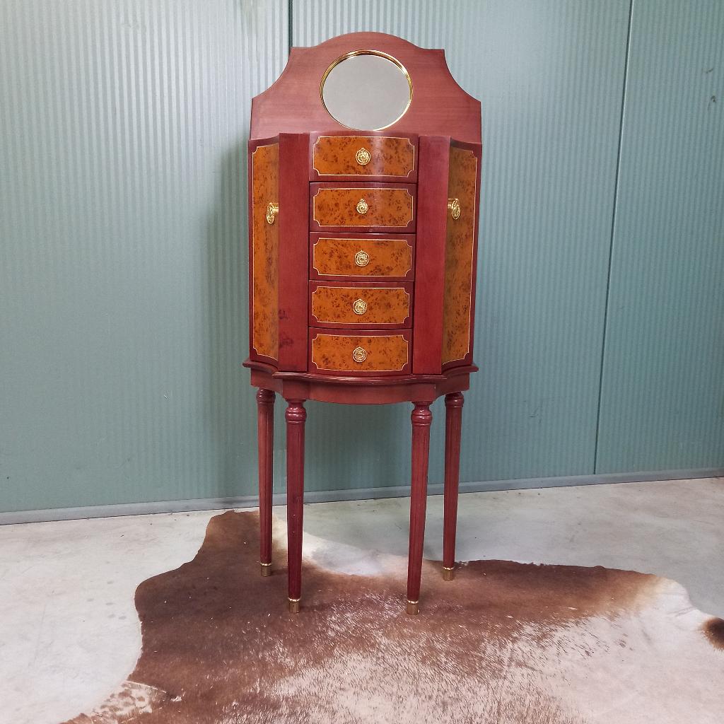 Sieradenkabinet van Fabergé, Antiek en Kunst, Antiek | Meubels | Kasten, Ophalen of Verzenden