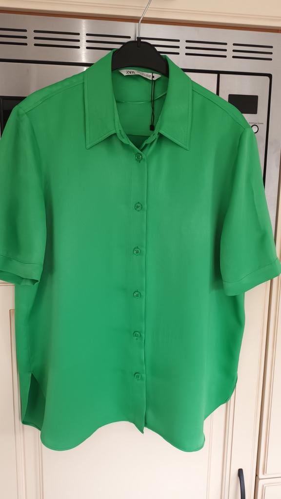 Nieuwe groene blouse van Zara, maat L, Kleding | Dames, Blouses en Tunieken, Maat 38/40 (M), Zara, Nieuw, Ophalen of Verzenden