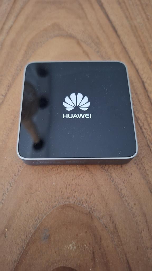 Huawei MediaQ M310 Android smart TV box, Audio, Tv en Foto, Mediaspelers, Ophalen of Verzenden, Zo goed als nieuw, HDMI, Zonder harde schijf