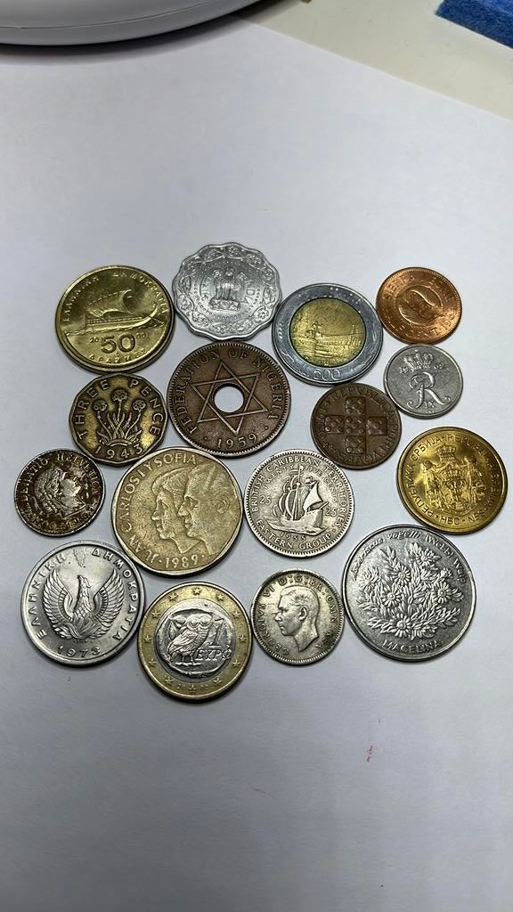 Exclusief lotje wereldmunten. (5), Ophalen of Verzenden, Buitenland, Munten