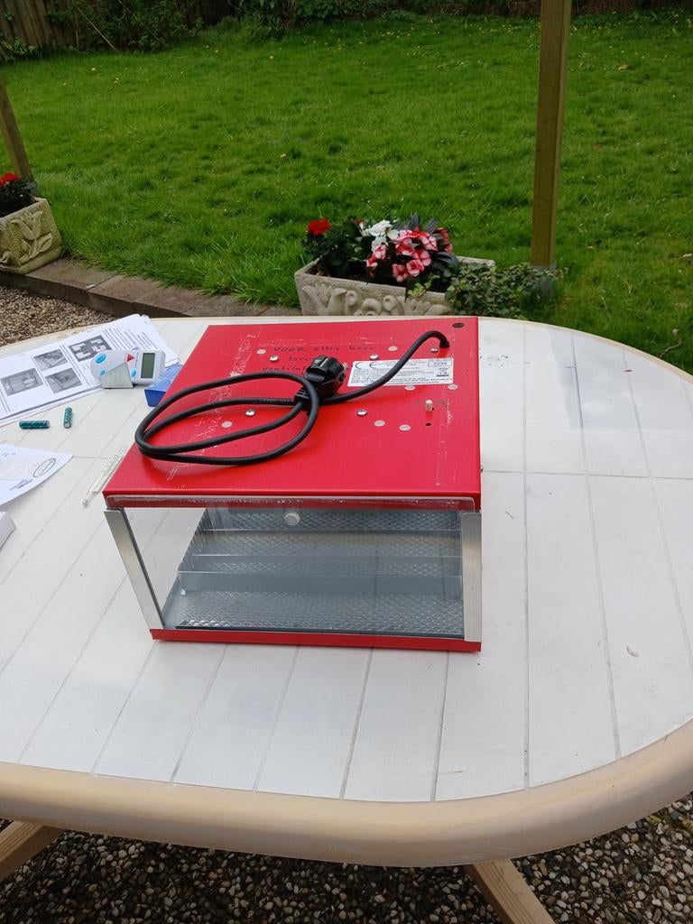 Broedmachine (25 kippeneieren), Dieren en Toebehoren, Pluimvee | Toebehoren, Ophalen of Verzenden, Zo goed als nieuw, Broedmachine