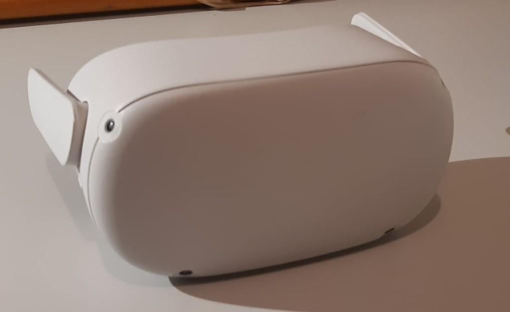 Quest 2 voor onderdelen + speciale headstrap, Spelcomputers en Games, Virtual Reality, Niet werkend, Overige platformen, VR-bril