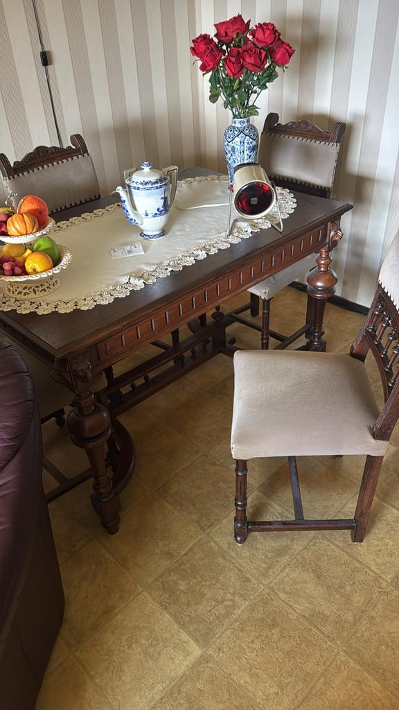 Klassieke eettafel met 4 stoelen, Huis en Inrichting, Ophalen, Gebruikt, Vier personen, Overige houtsoorten