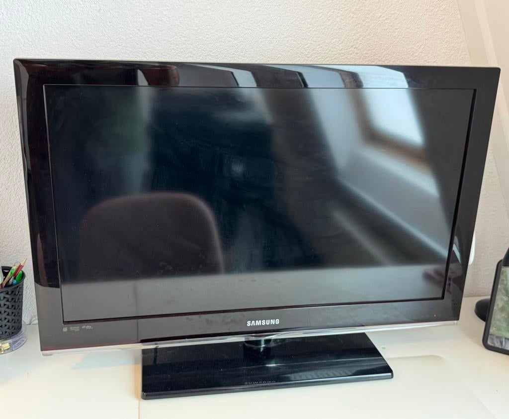 Samsung LCD- tv 32inch incl. afstandsbediening, Ophalen of Verzenden, Zo goed als nieuw, 50 Hz, Samsung