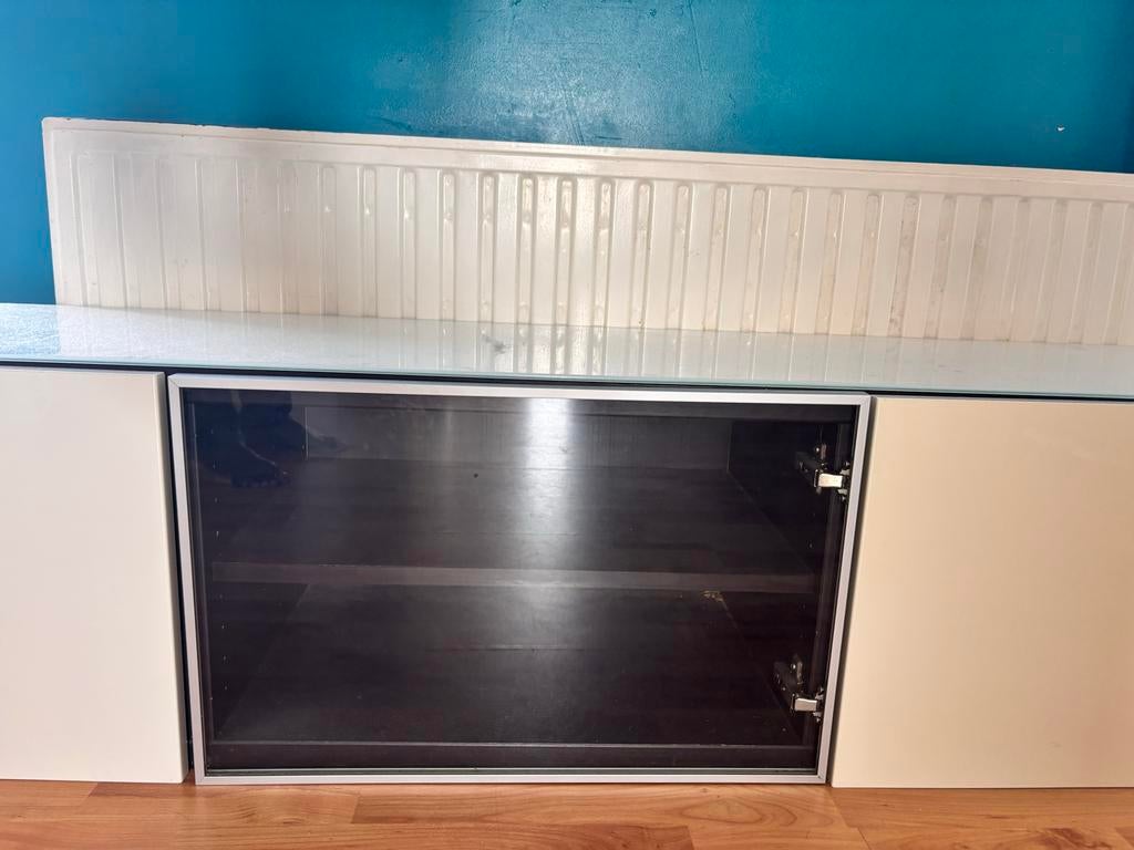 Stijlvol 2-delig TV meubel wit/bruin met glasplaat, Huis en Inrichting, Ophalen, Gebruikt, 150 tot 200 cm, Glas