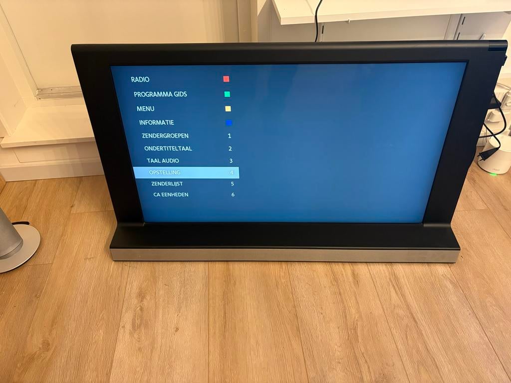 Bang & Olufsen Beovision 8, Gebruikt, 50 Hz, 100 cm of meer, Ophalen