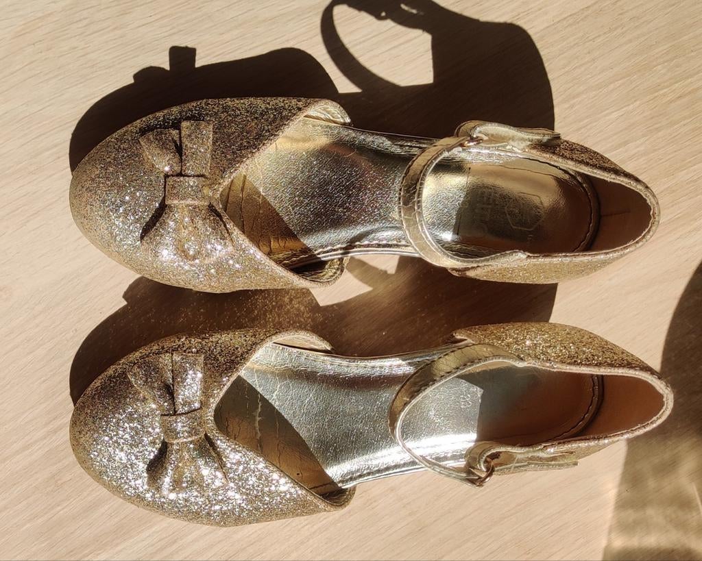 Gouden glitter hakschoentjes merk: Gémo, Kinderen en Baby's, Gebruikt, Meisje, Schoenen, Ophalen of Verzenden