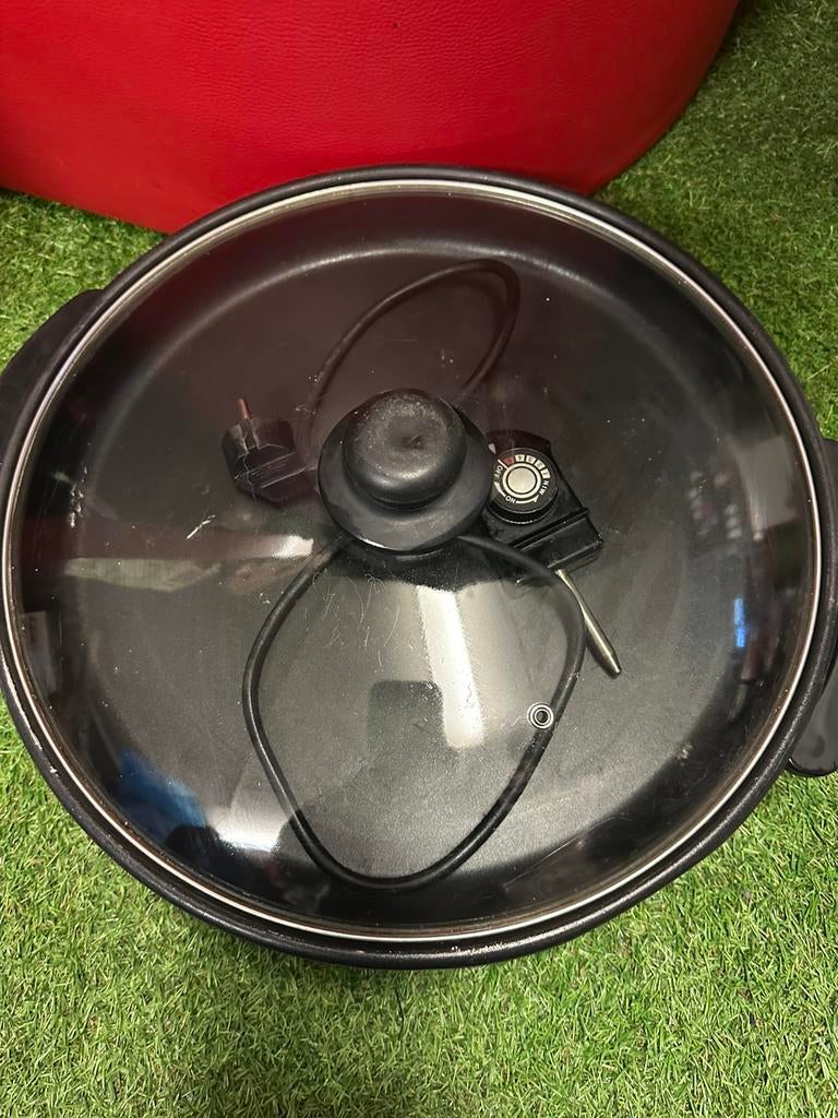 Electrische ( pizza) pan, Ophalen of Verzenden, Gebruikt, Aluminium, Overige typen