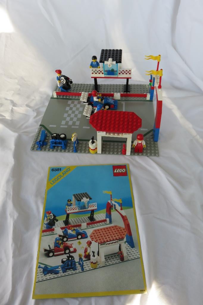 Lego classic town, set 6381 motor speedway, Ophalen of Verzenden, Gebruikt, Complete set, Lego