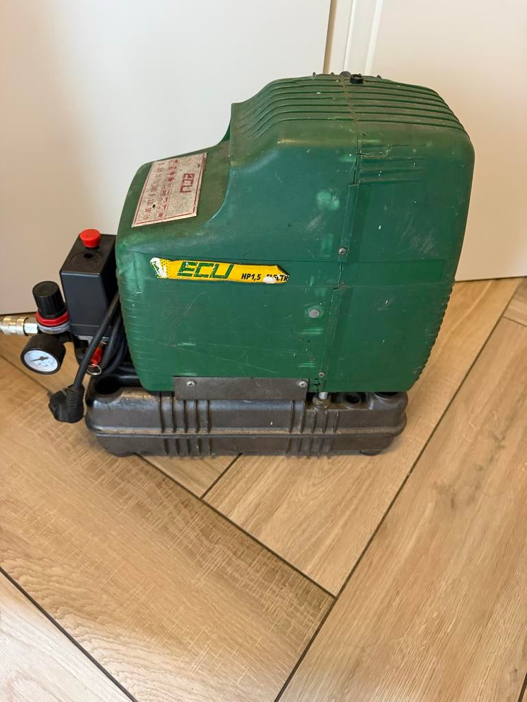 Airmec ECU compressor 1.5 PK, Ophalen, Gebruikt, 6 tot 10 bar, 200 tot 400 liter/min