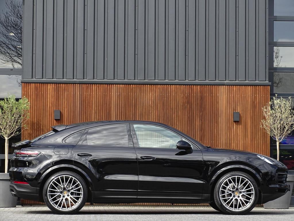 Porsche Cayenne Coupé 3.0 462PK E-Hybrid Platinum Ed / Bose, Auto's, Porsche, Automaat, Cayenne, 14 kWh, Gebruikt