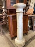 Oude marmeren zuil, Ophalen, Zo goed als nieuw