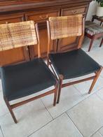 2 eetkamerstoelen (scandinavisch vintage jaren zestig / zeve, Huis en Inrichting, Ophalen, Zwart