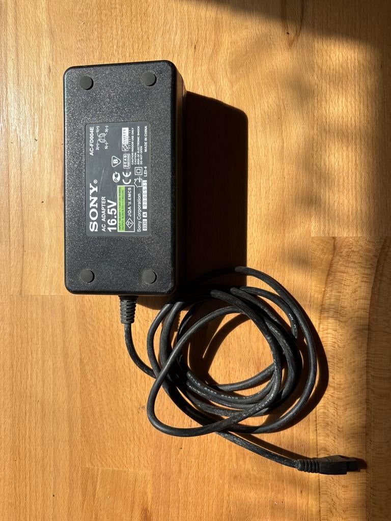 Sony AC-FD004E 16.5V AC Adapter Oplader, Ophalen of Verzenden, Gebruikt