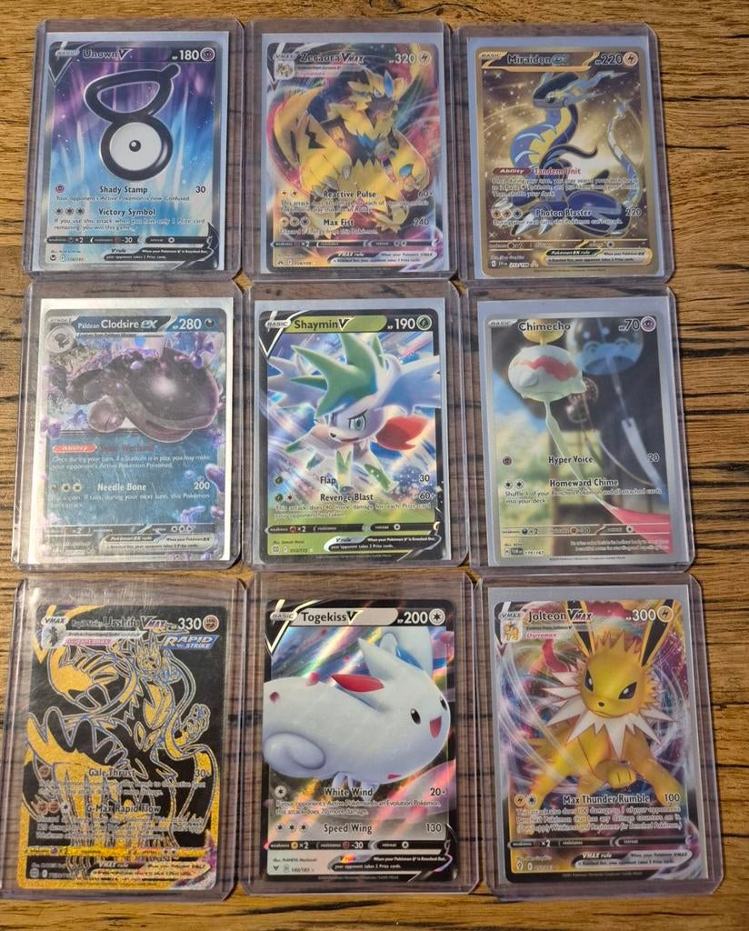 Diverse pokemon kaarten, Hobby en Vrije tijd, Ophalen, Zo goed als nieuw, Meerdere kaarten, Foil