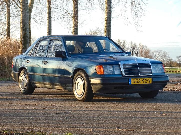 Mercedes-Benz Mercedes 260E W124 van 1988 Blauw, Auto's, Mercedes-Benz, Particulier, 200-Serie, ABS, Airconditioning, Centrale vergrendeling