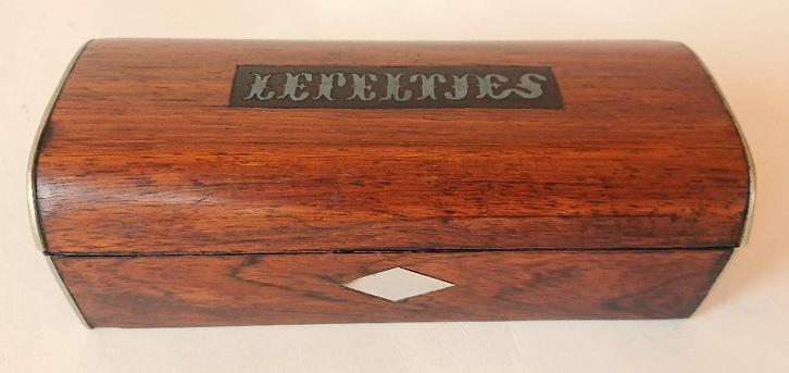 Antiek notenhouten lepeldoosje, Antiek en Kunst, Antiek | Woonaccessoires, Ophalen of Verzenden