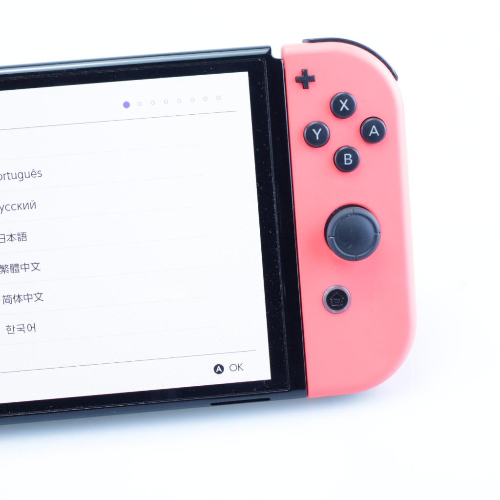 Nintendo Switch OLED Blauw Rood, Spelcomputers en Games, Spelcomputers | Nintendo Switch, Nintendo, Zo goed als nieuw, Support@nintendo.com