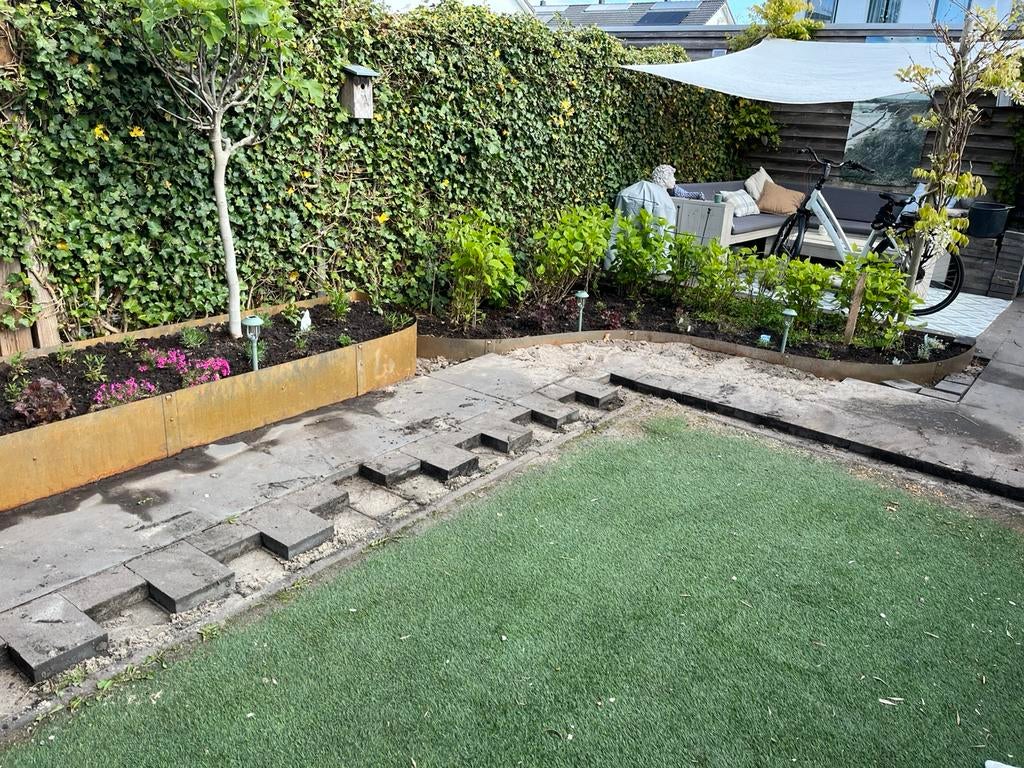 Gratis terrastegels, kleur midden grijs, Tuin en Terras, Tegels en Klinkers, Gebruikt, Terrastegels, Beton, 10 m² of meer, Gestraald