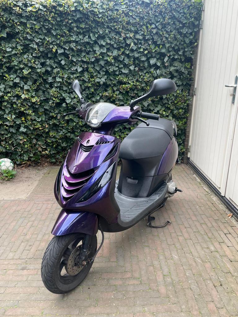 Piaggio Zip 50cc 2-takt, Fietsen en Brommers, Scooters | Piaggio, Ophalen, Zo goed als nieuw, Benzine, Zip