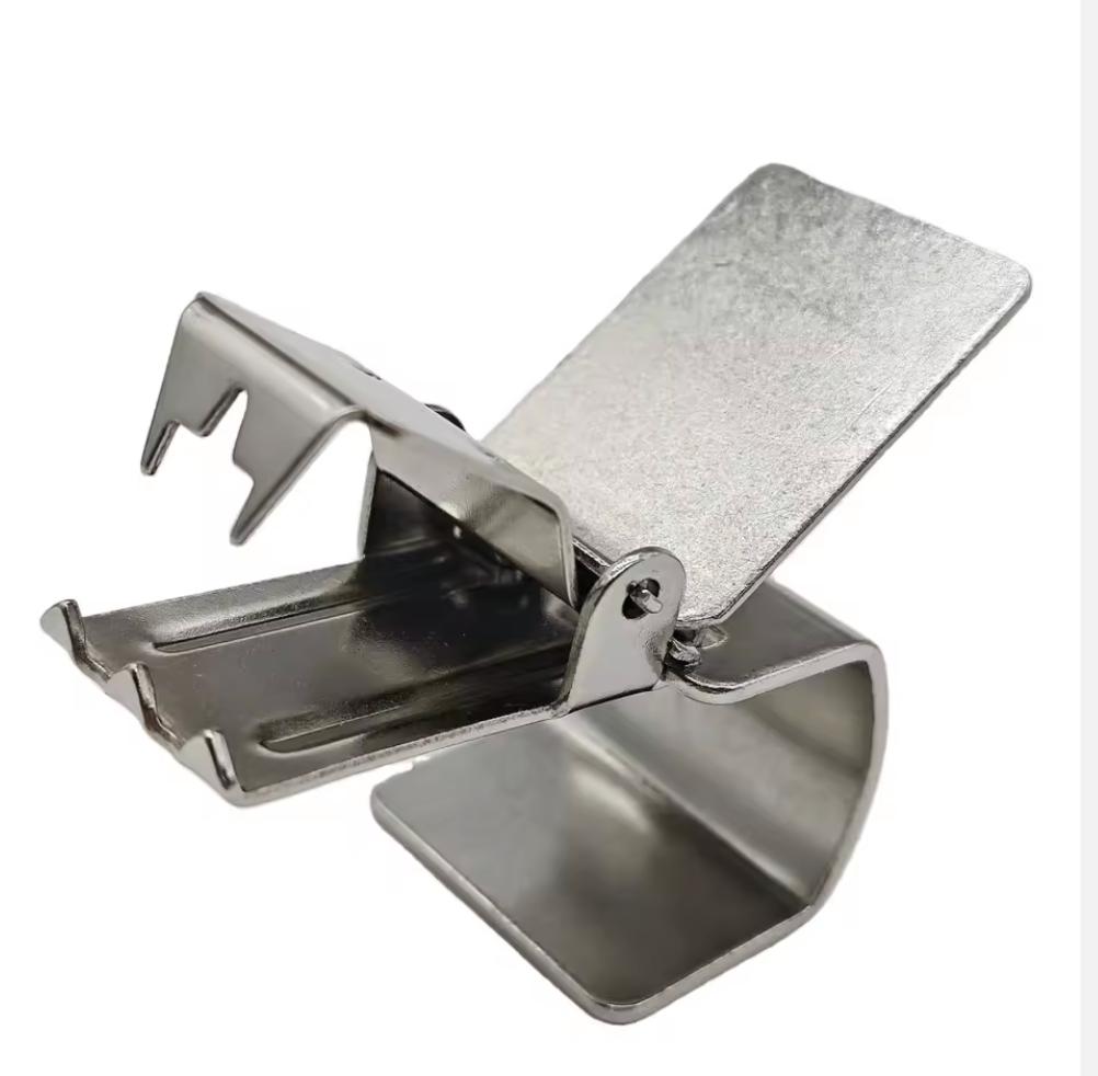 Vloerkleed ophanghaken / Clip / hangers / display haken, Ophalen of Verzenden, Zo goed als nieuw, Rechthoekig, 200 cm of meer