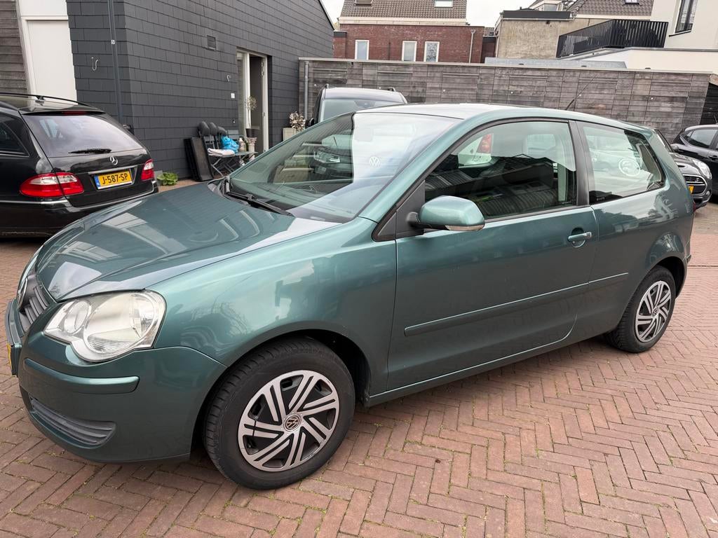Volkswagen Polo 1.4 55KW 2005 Groen, Auto's, Voorwielaandrijving, 15 km/l, 74 pk, Origineel Nederlands